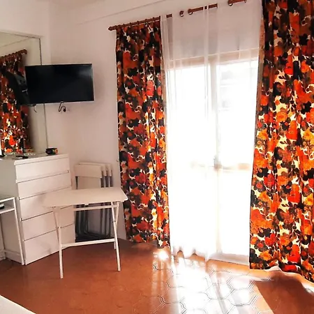 Estudio De Ensueno A Pie De Playa En En El Skol Apartment Marbella