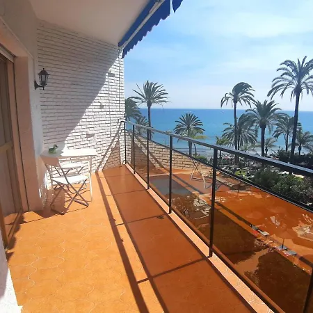 Estudio De Ensueno A Pie De Playa En En El Skol Marbella