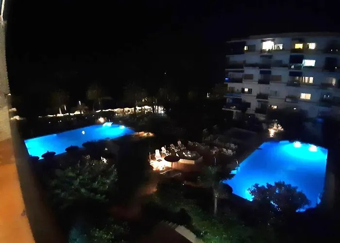 Estudio De Ensueno A Pie De Playa En En El Skol