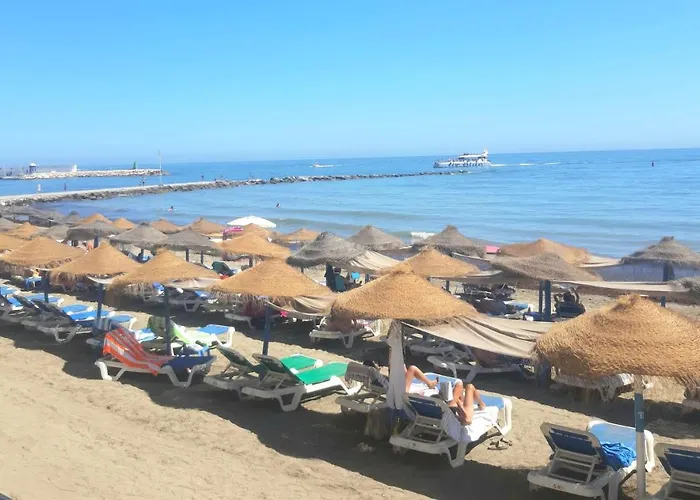 Estudio De Ensueno A Pie De Playa En En El Skol * Marbella